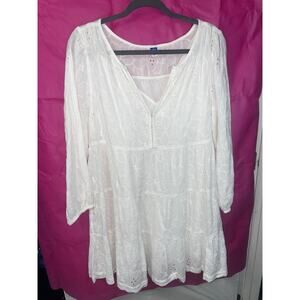 Old Navy long sleeve eyelet dress with built in slip, size M.